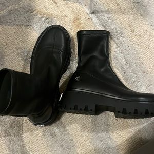 Naked Wolfe Womens Ankle Booties size 37